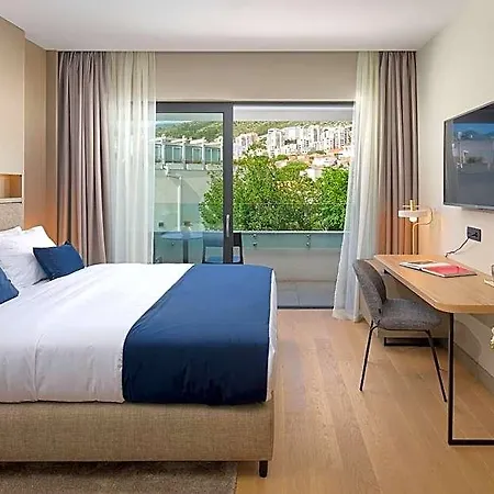 Boutique Porto Hotell 4*