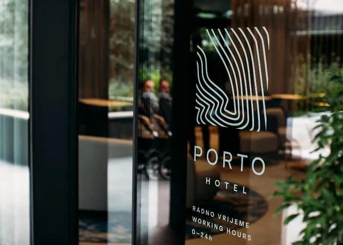 Boutique Porto Hotel 4*